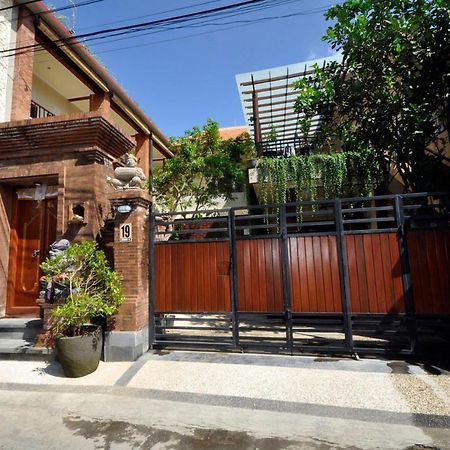Hotel Kings House Kesari Sanur Zewnętrze zdjęcie